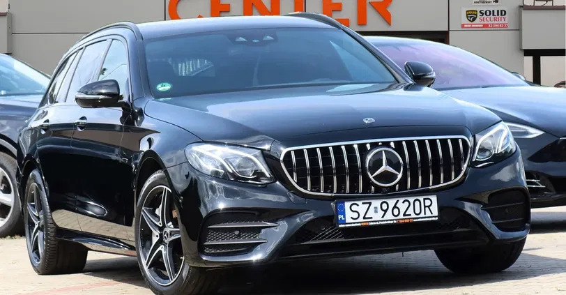 samochody osobowe Mercedes-Benz Klasa E cena 159900 przebieg: 120000, rok produkcji 2019 z Hajnówka